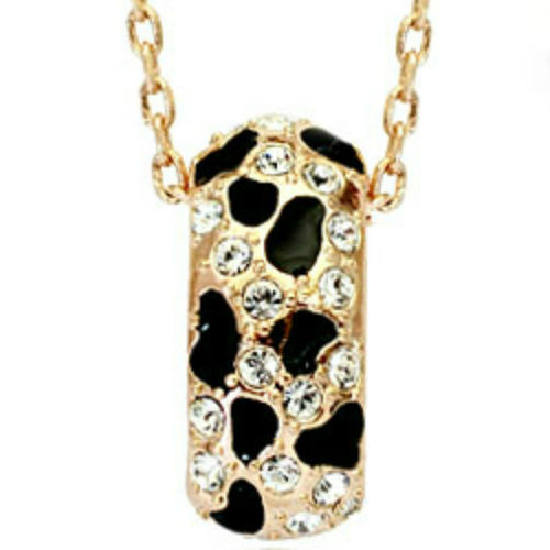 Clear and black reversible pendant necklace